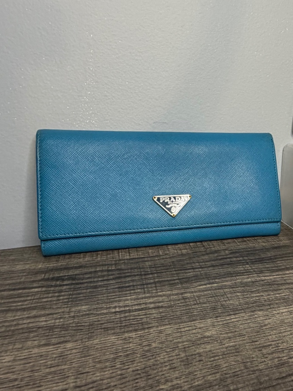 Prada Blue Leather Wallet-on-Chain – Authentic – Great Exterior